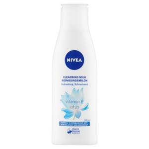 NIVEA Osviežujúce čistiace pleťové mlieko pre normálnu až zmiešanú pleť, 200 ml 